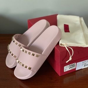 Valentino Rockstud Pink Sandals AUTHENTIC & NEW